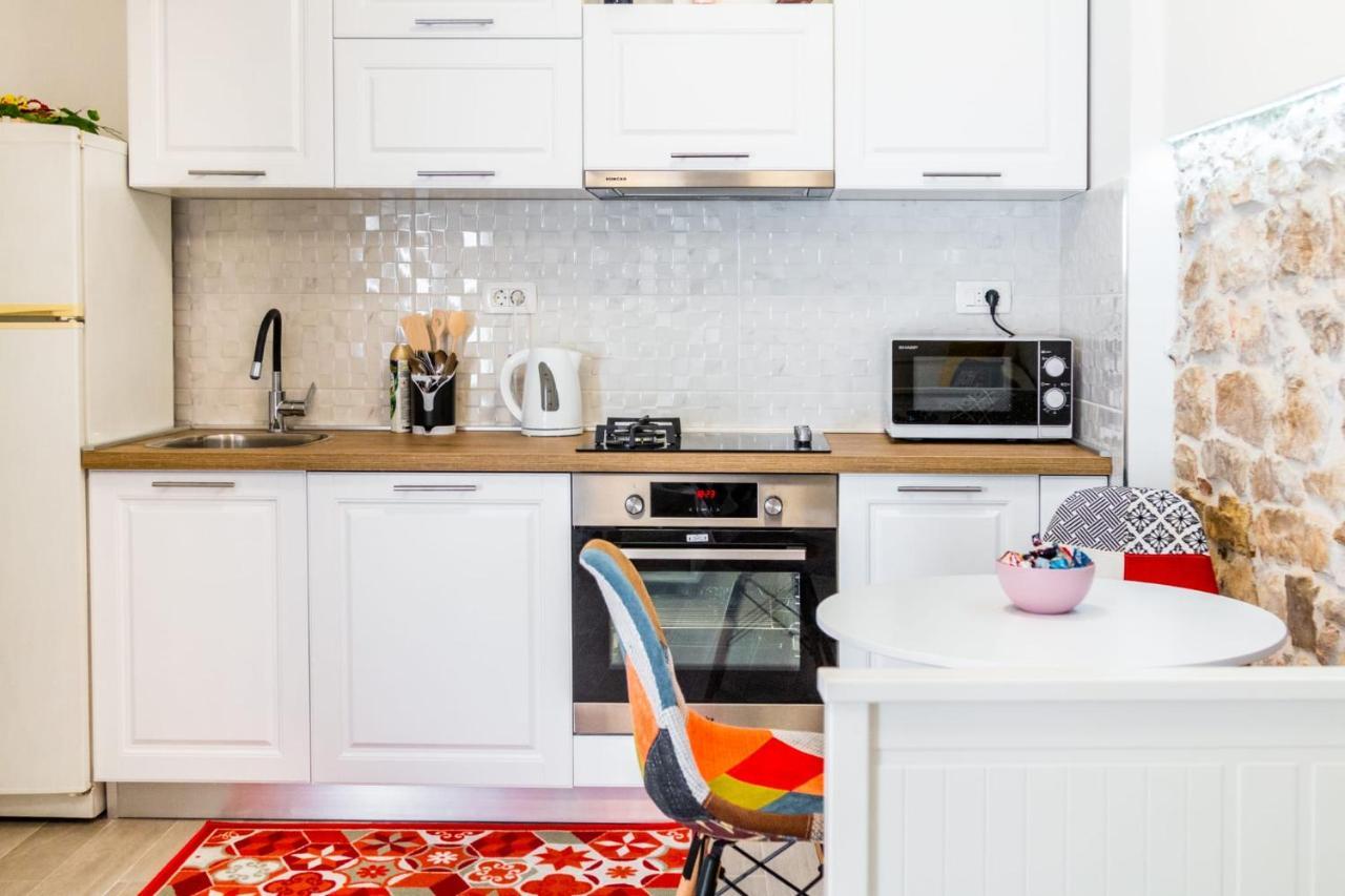 Studio Apartman Mirela Kastel Stafilic Kaštela Eksteriør billede