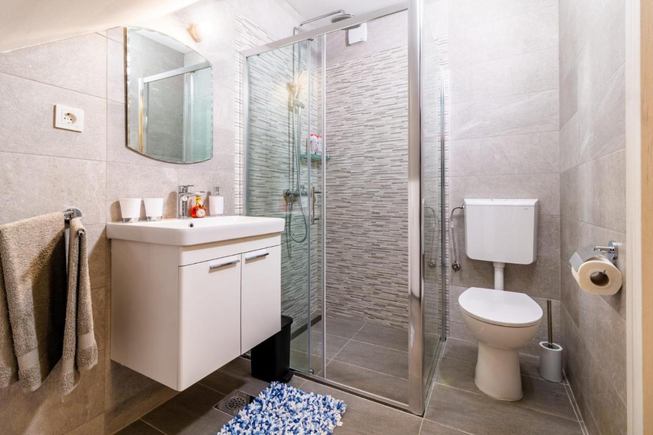 Studio Apartman Mirela Kastel Stafilic Kaštela Eksteriør billede